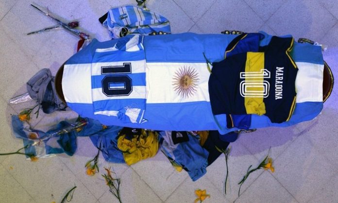 funeral-de-maradona-en-casa